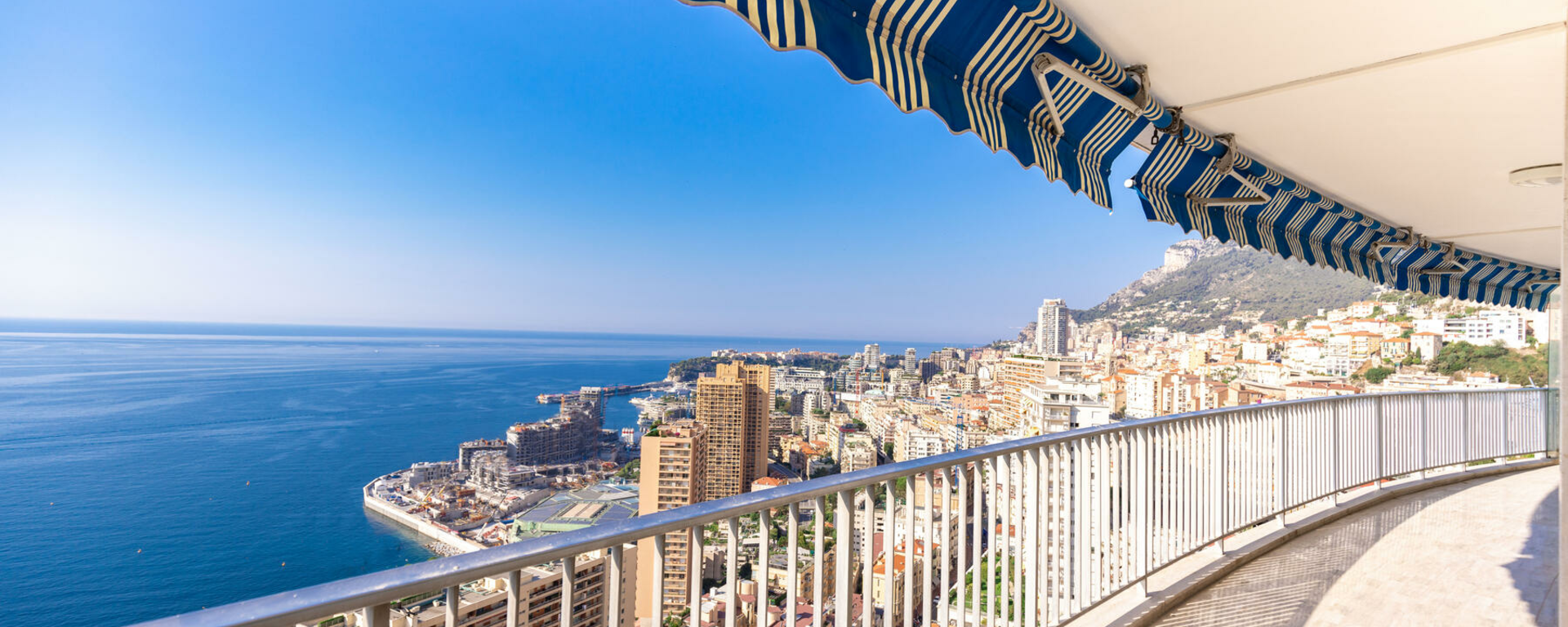 chateau perigord 4p appartement de maitre vue exeptionelle sur la principaute petrini exclusive monaco1