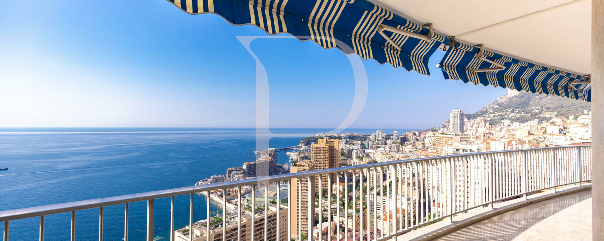 chateau perigord 4p appartement de maitre vue exeptionelle sur la principaute petrini exclusive monaco5