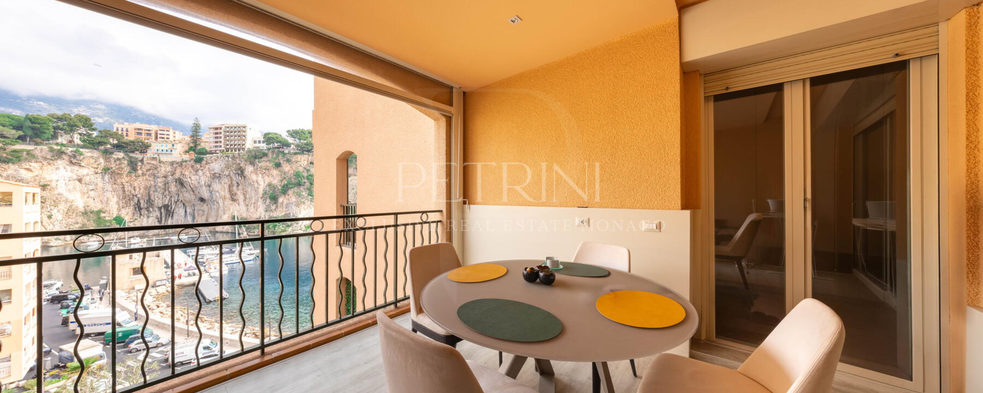 Fontvieille - Raro appartamento semiarredato con 2 stanze e vista mare e parcheggio