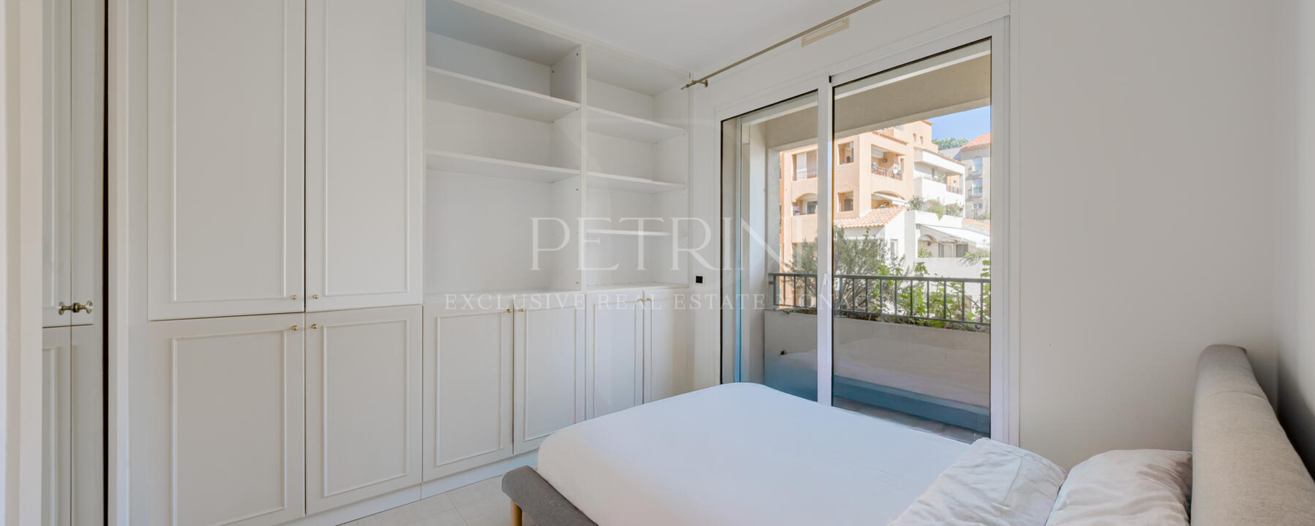 petrini exclusive real estate monaco for rent one bedroom fontvieille les sporades1