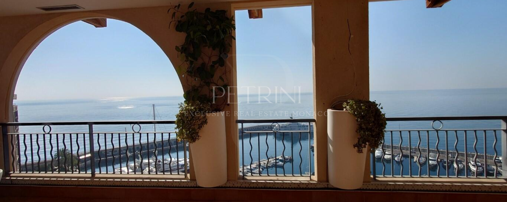 vue terrasse sejour bis moyen 002 